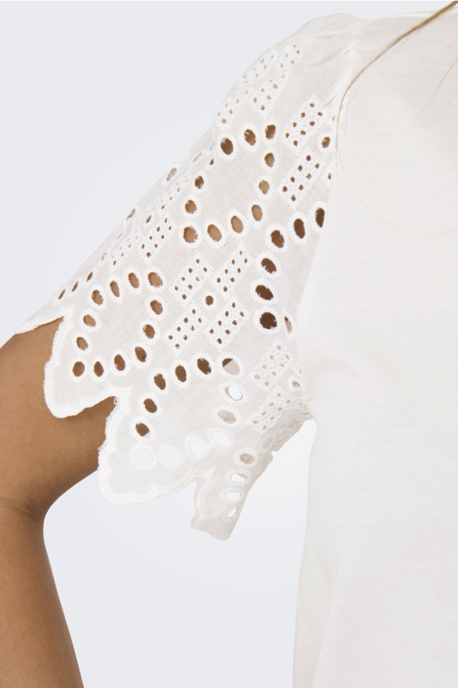 ONLEBBA LIFE S/S LACE TOP JRS 15324887 CLOUD DANCER/RILLY FLOWERY
